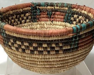 CHEROKEE NATIVE AMERICAN BASKET, 10''
