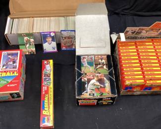 1990s BASEBALL & FOOTBALL CARDS
