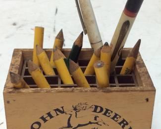 VINTAGE JOHN DEERE PENCIL BOX