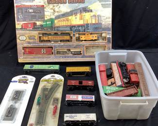 ASSORTED MODEL TRAINS, BACHMANN CARGO KI