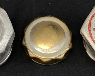 (3) VTG. HUBCAPS, NASH, OVERLAND