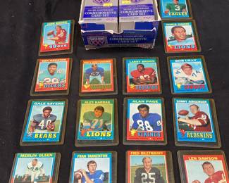 ASSORTED FOOTBALL CARDS, 1971 TOPPS GALE SAYERS, FRAN TARKENTON, FRED BILETNIKOFF, LEN DAWSON, ALEX KARRAS, ALAN PAGE, SONNY JURGENSEN, 1991 TOPPS, 1992 SCORE, SILVER ANNIVERSARY SUPER BOWL CARDS FACTORY SEALED,