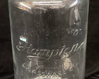 ANTIQUE HAMPTON DRINK DISPENSOR