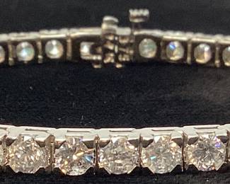 14KT WHITE GOLD DIAMOND BRACELET, 7’’ L, 10.02cts DIAMONDS, 18g TOTAL WEIGHT, AIGL APPRAISAL $40,479.00