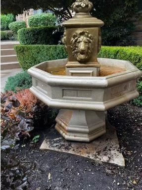 CLASSIC LION HEAD FOUNTAIN