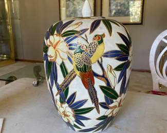 COVERED URN