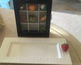 NORA FLEMING PLATTER, MINI ORNAMENTS AND CASE