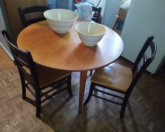Round Breakfast table  and 4 chairs large McCoy mixing bowl