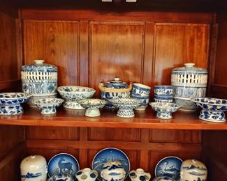 lots of blue vintage porcelain-Xmas items