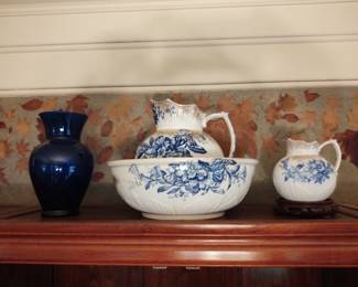 Vintage English C & H Petunia 3 piece Wash basin Set 