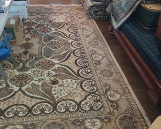 Hand Made Indo-Persian   Rug 9 ' x 12'