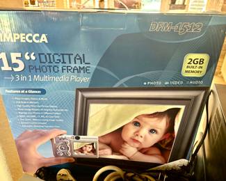 15" digital photo frame