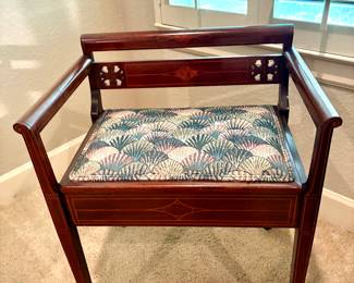 Mahogany piano bench