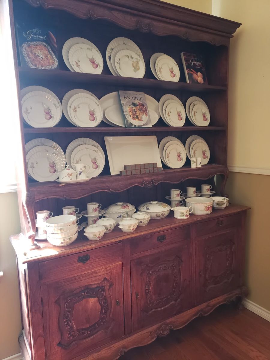 Large Hutch with China Set