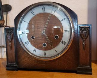 Mantle Clock