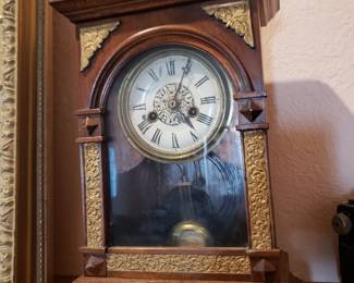 Mantle Clock
