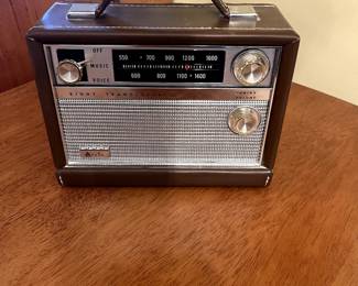 vintage transistor radio