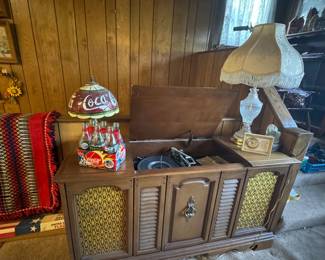 Vintage stereo cabinet 