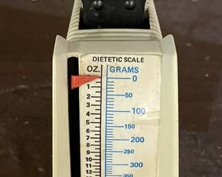 Hanson scale No. 161 kitchen dietetic food scale.