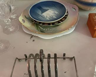Plates and toast holder.