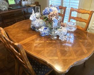 Breakfast/dining table and chairs