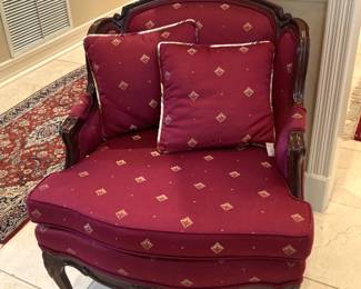 Single upholstered chair