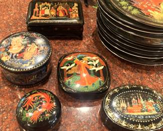 Russian trinket boxes