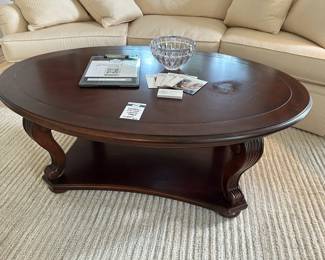 Sherrill cth oval coffee table