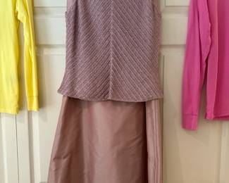 Women's clothing sizes XS-M, brands like North Face, Polo Ralph Lauren, Tory Burch, Donna Morgan, Eddie Bauer
