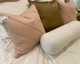 Crate & Barrel Linen Pillows Set, Hotel Collection bed set