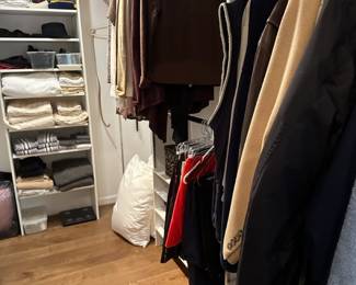 Women's clothing sizes XS-M, brands like North Face, Polo Ralph Lauren, Tory Burch, Donna Morgan, Eddie Bauer