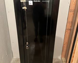 Stack on gun safe