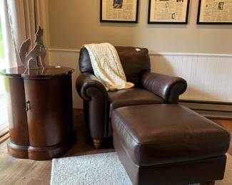 Italsofa Armchair & Ottoman B, Clover Table