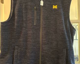 Women's clothing sizes XS-M, brands like North Face, Polo Ralph Lauren, Tory Burch, Donna Morgan, Eddie Bauer