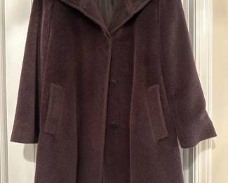 Women's clothing sizes XS-M, brands like North Face, Polo Ralph Lauren, Tory Burch, Donna Morgan, Eddie Bauer