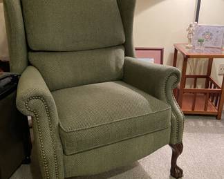 Upholstered Clawfoot Arm Chair 