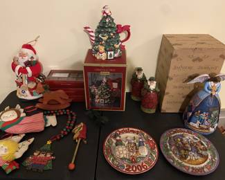 Lots of Christmas & Thanksgiving/Fall Decor