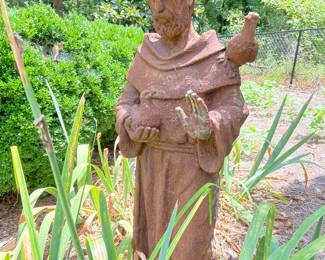 Large Resin Statue looks like Concrete 