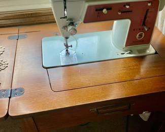 Vintage Singer Sewing Machine with Cabinet