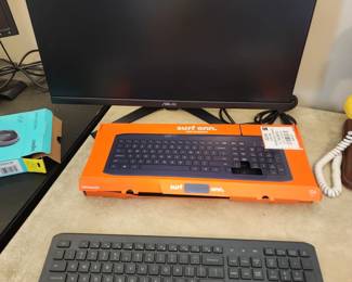 Monitor and keyboards