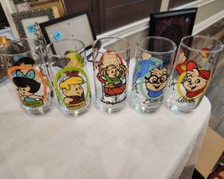 Vintage Chipmunk and Flinstone glasses