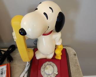 Vintage Snoopy phone