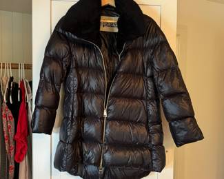 Henro Down Coat. Size 6. 