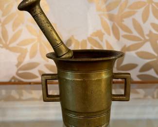 Vintage Apothecary Brass Mortar & Pestle. 