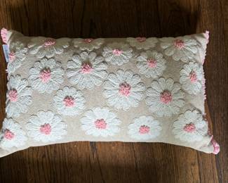 Daisy Lumbar Pillow. 