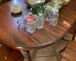 Beautiful Table and 6 chairs made in Malaysia