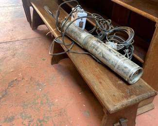 Submersible water pump