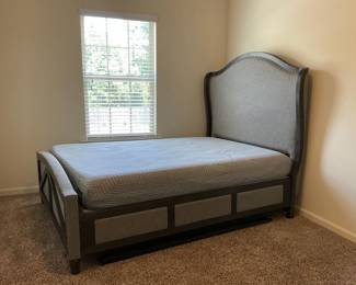 Queen Shelter Bed With Memory Foam Mattress Box 
