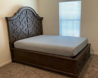 4pc Queen Bedroom Set 