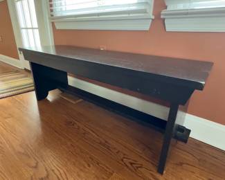 Black bench (50 x 16 x 18)
